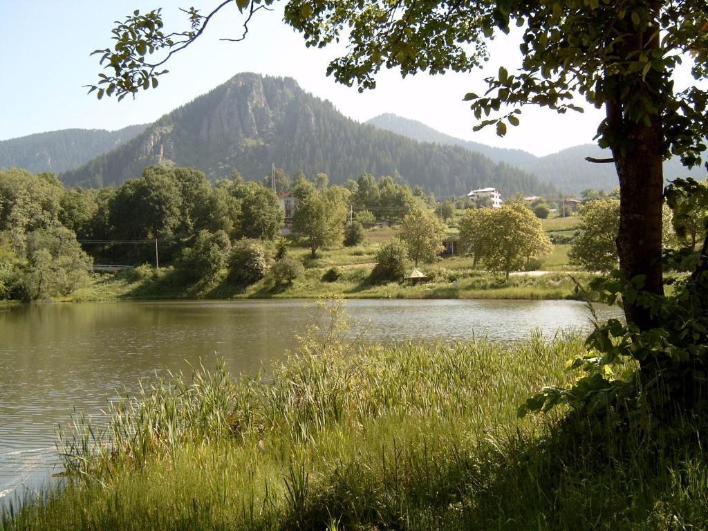 The Lake Villa Smoljan Exteriér fotografie